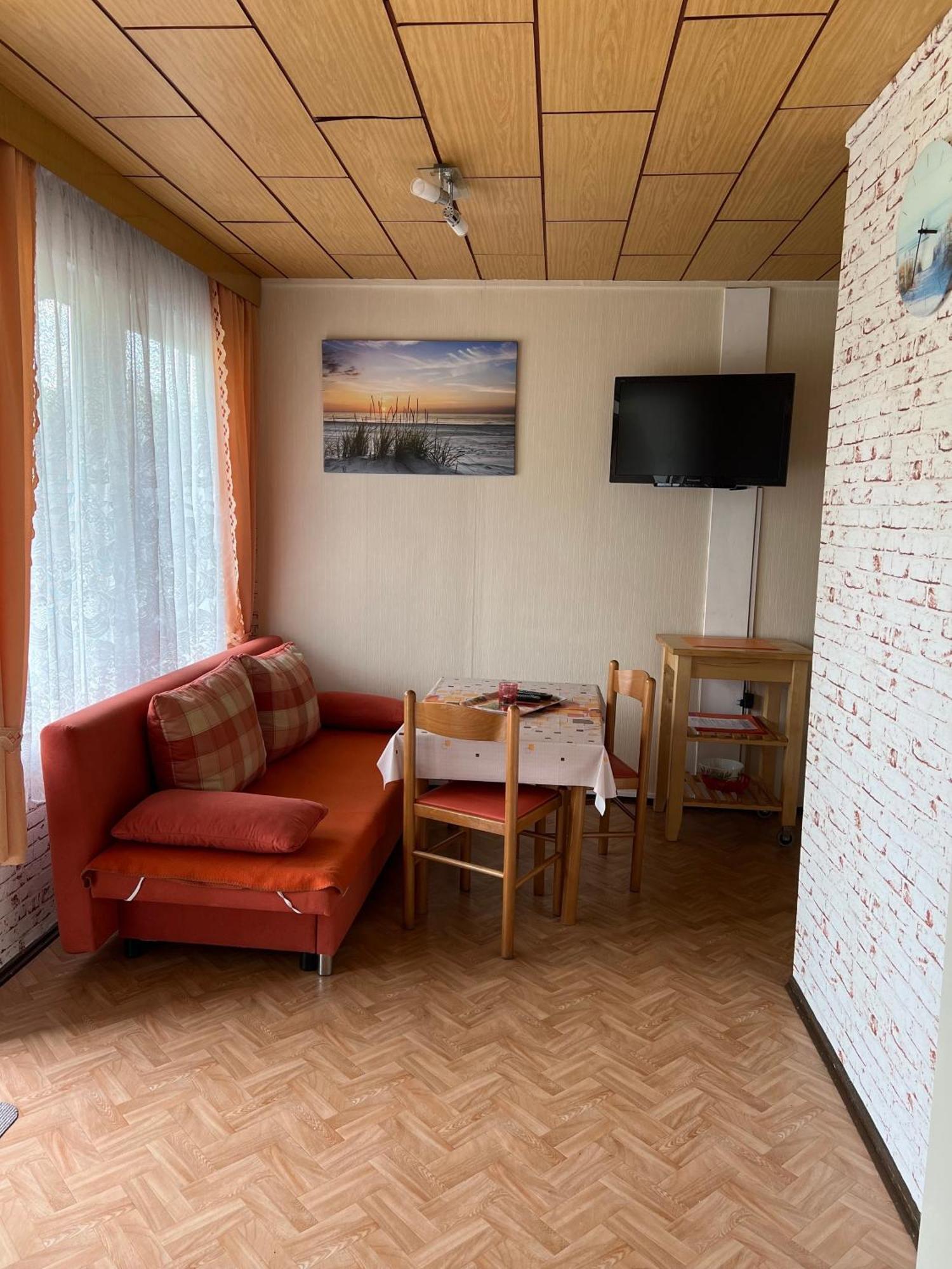 Ferien-Bungalow Nr-3- im Seebad UeckermündeOT Bellin Exterior foto